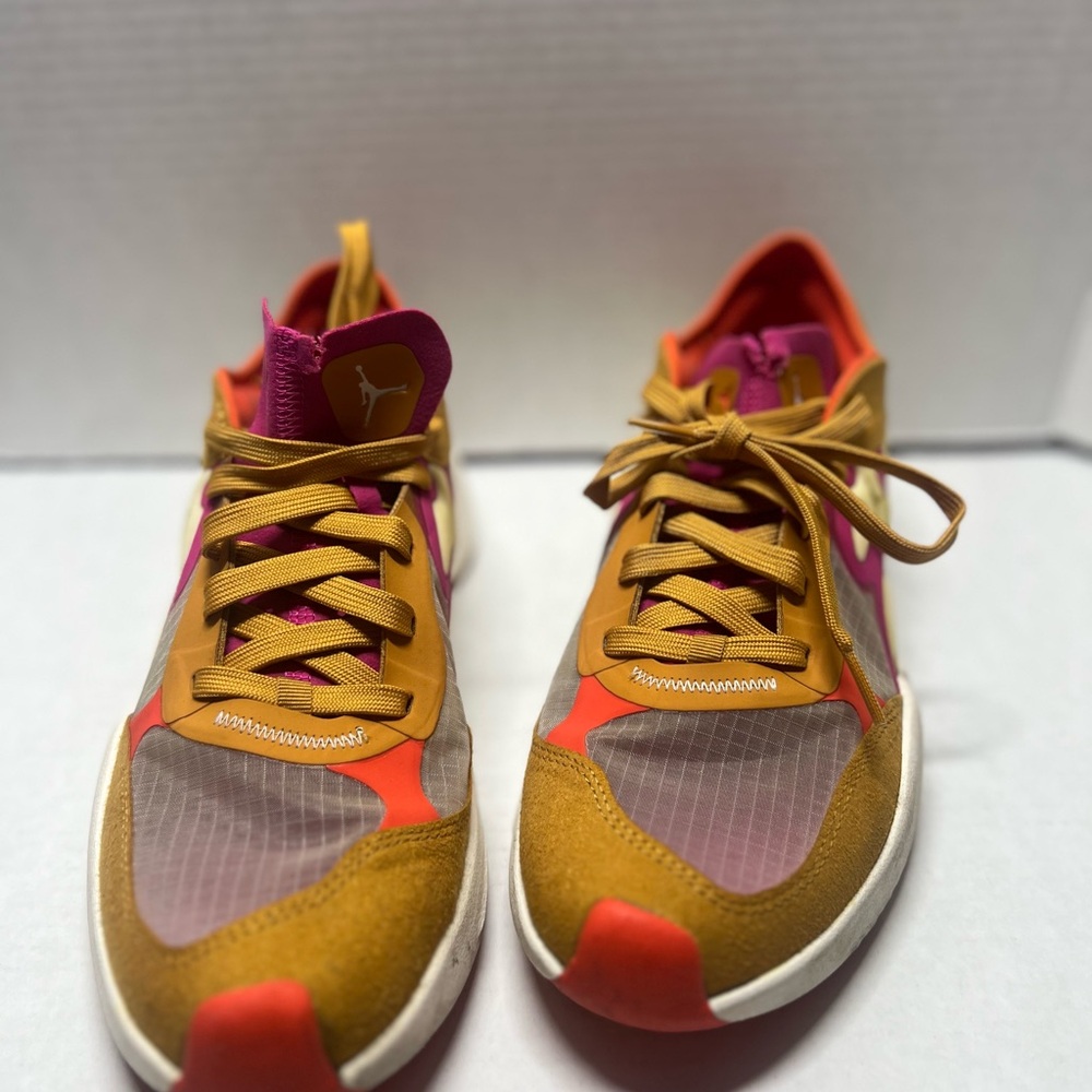 Nike Women's Orange and Pink Sneakers